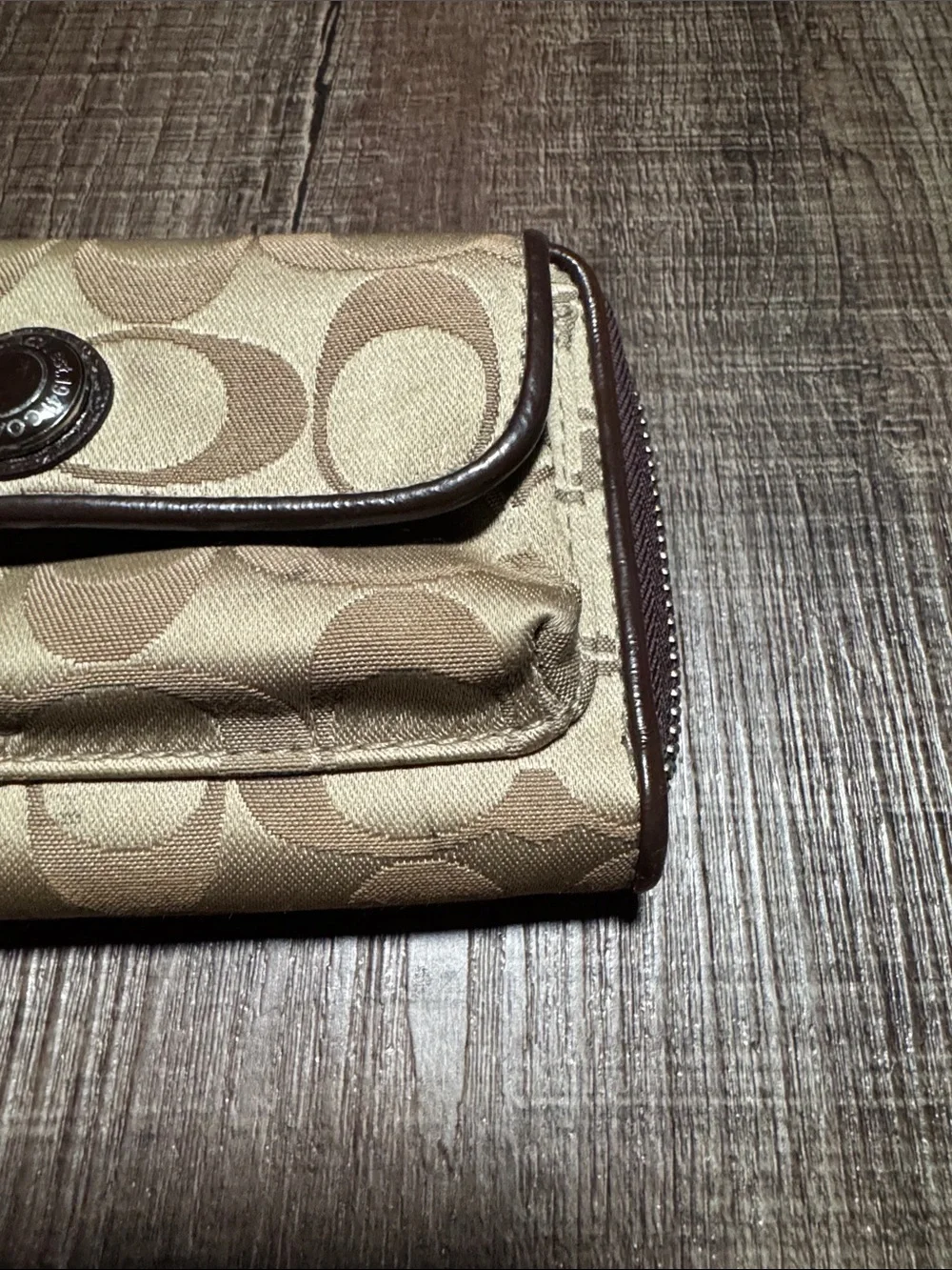 Coach Beige Signature Canvas Wristlet with Brown Trim NWOT